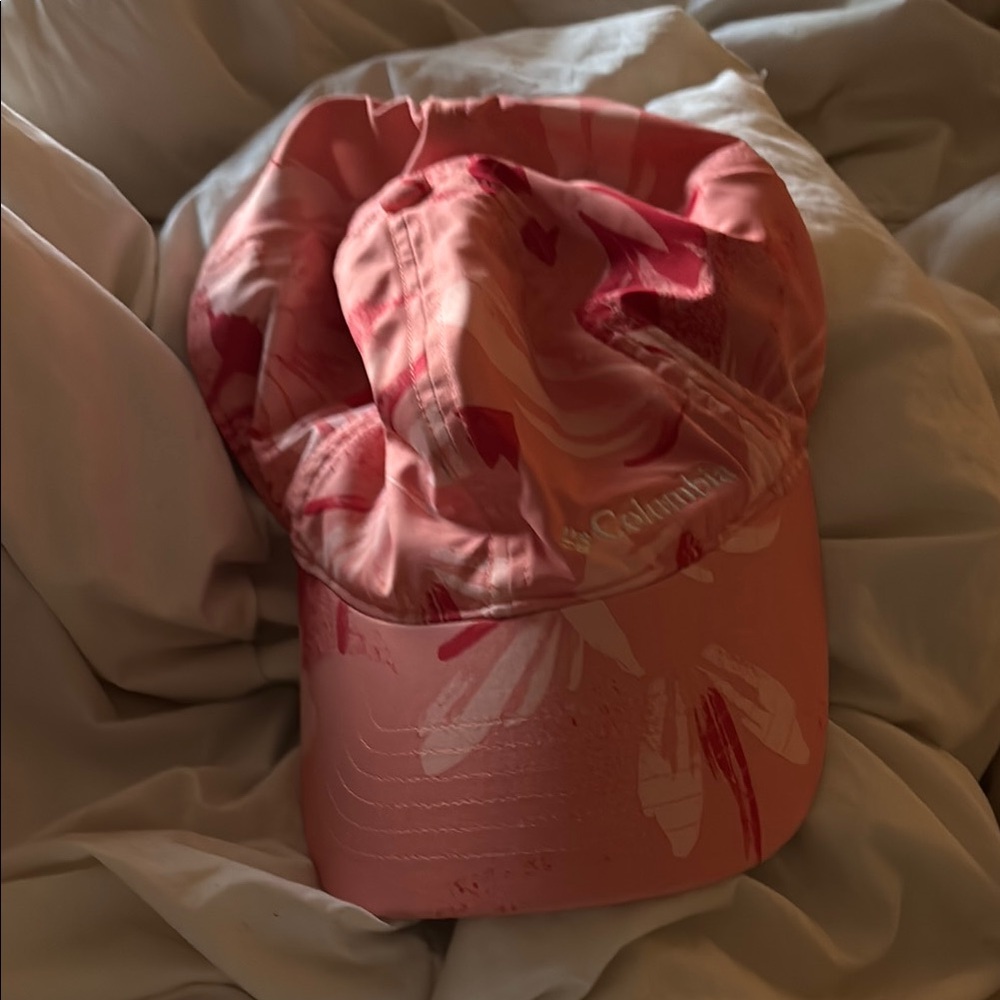Columbia hiking hat 🧢